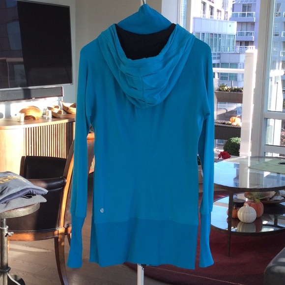 Lululemon classic in stride long jacket - Picture 5 of 10